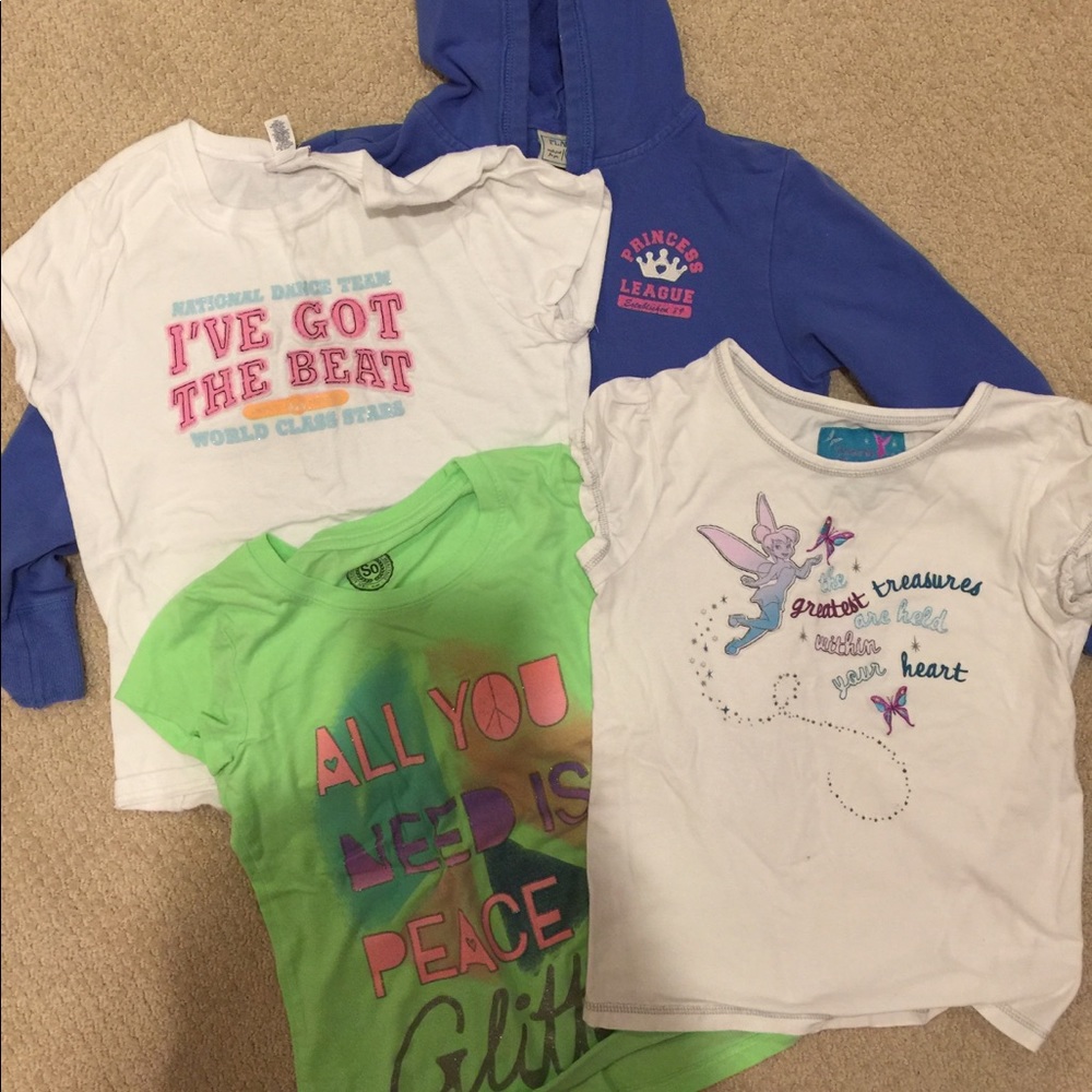 Girls graphic T-shirt and sweatshirt lot